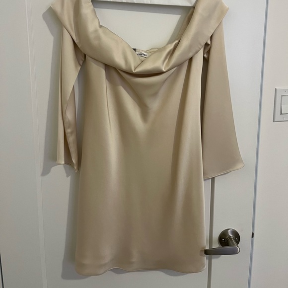 Reformation Maeve dress - Picture 2 of 4